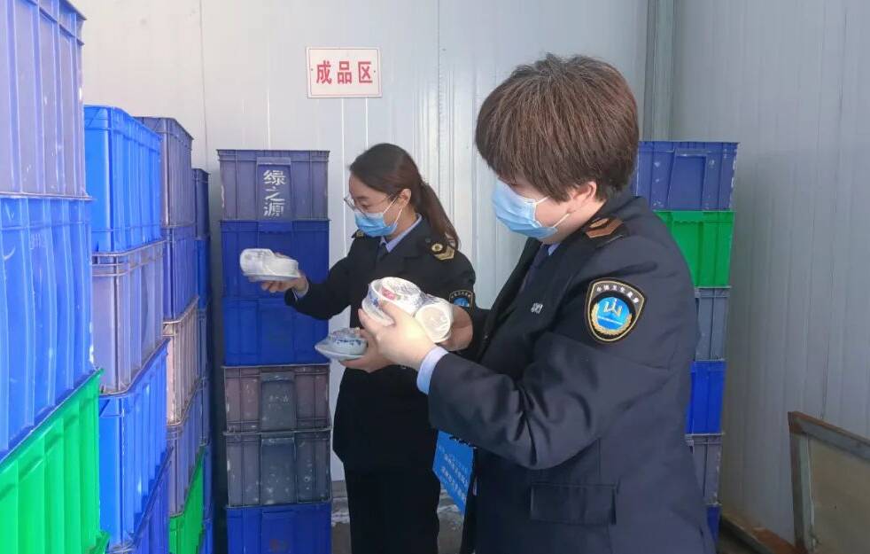 臨邑縣衛健局開展餐飲具集中消毒服務單位專項監督檢查，嚴守餐桌安全底線